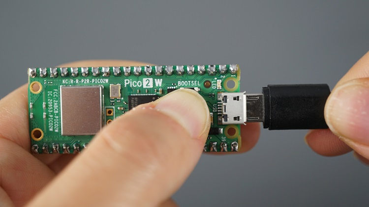 Ubicación del botón BOOTSEL